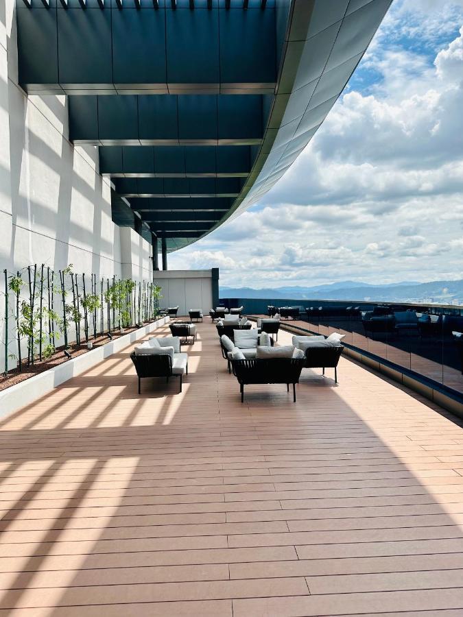 Luxury Suites At Eaton Klcc 쿠알라룸푸르 외부 사진